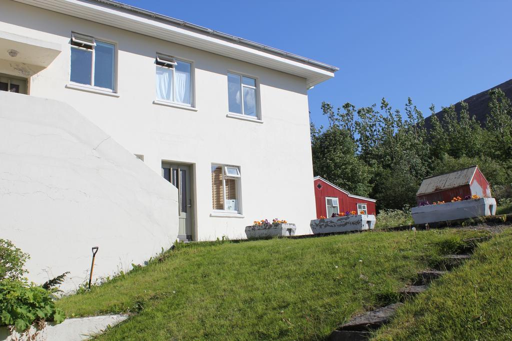The Guesthouse By The Fjord Thingeyri المظهر الخارجي الصورة